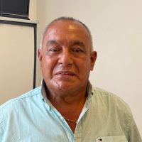 He tenido el cuello tieso por muchos años recientemente con adormecimiento en los brazos. No solamente bajo el hormigueo también he recuperado la fuerza en los brazos. Definitivamente recomiendo al Doctor Javier. Mil gracias.